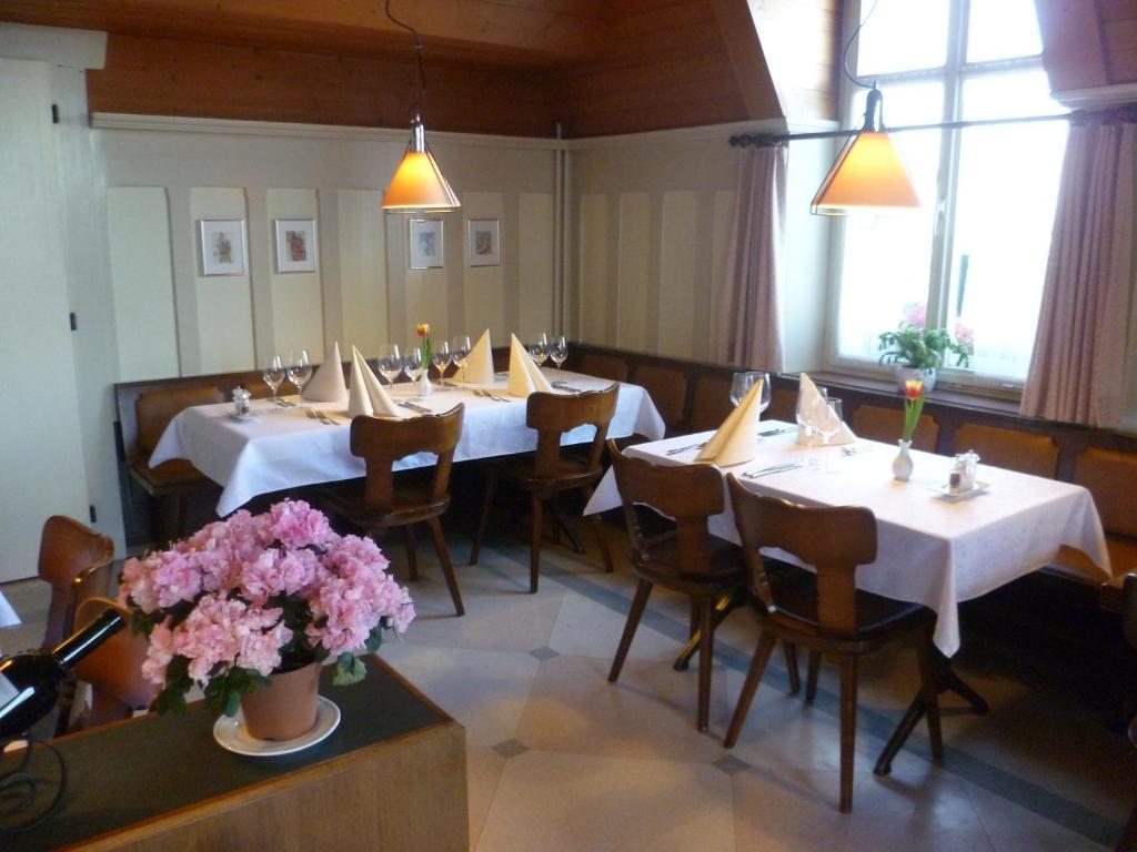 Hotel Speiserestaurant Bahnhof Güttingen Eksteriør bilde